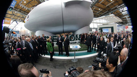 Prominenter Besuch bei Gewerkschaftsfressern: Angela Merkel und ... Prominenter Besuch bei Gewerkschaftsfressern: Angela Merkel und ...