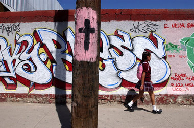 Schülerin im mexikanischen Ciudad Juárez, das als »Stadt der Fra... Schülerin im mexikanischen Ciudad Juárez, das als »Stadt der Fra...