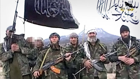 Screenshot eines Videos, das deutsche Islamisten bei der Ausbild... Screenshot eines Videos, das deutsche Islamisten bei der Ausbild...