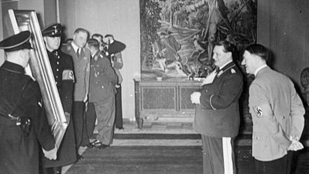 Reichsmarschall auf Beutezug: Hermann Göring ließ sich mit Duldu...