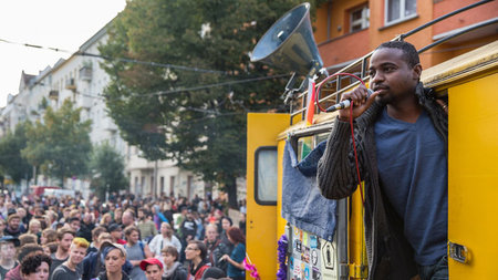 Protest gegen die Berliner Asylpolitik reißt nicht ab: Dem... Protest gegen die Berliner Asylpolitik reißt nicht ab: Dem...