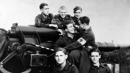 Jugendliche als Flakhelfer – »Der 2. Weltkrieg – ›Heil Hitler, H... Jugendliche als Flakhelfer – »Der 2. Weltkrieg – ›Heil Hitler, H...