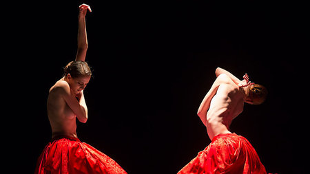 Verletztliche Sch&ouml;nheit: Jenni Sch&auml;ferhof und Elena Vo...