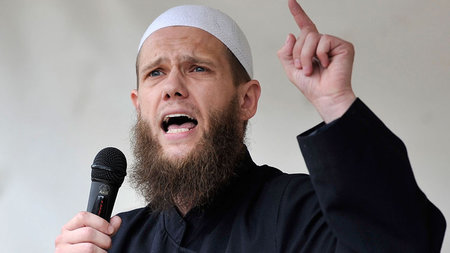 Sven Lau alias Abu Adam: Der islamistische Prediger hat die &raq...