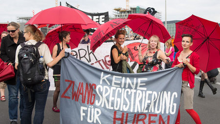Proteste gegen den &raquo;Hurenpa&szlig;&laquo; Ende August im B...