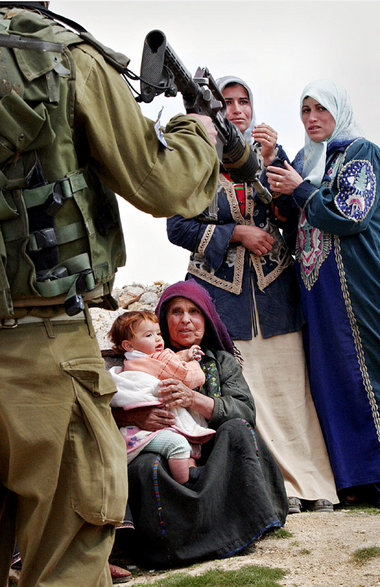 Entrechtung, physische und psychische Gewalt: Ein israelischer S...