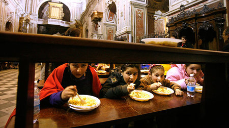 2008 besetzten obdachlose Familien aus Verzweiflung eine Kirche ...