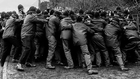 »Die Zeit nach dem Boom« war eine Zeit der Machtverschiebung zug... »Die Zeit nach dem Boom« war eine Zeit der Machtverschiebung zug...