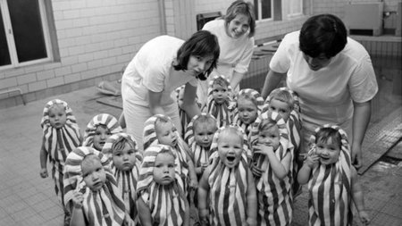 Propaganda mit Tradition: Schon 1978 wurde aus einem Kindergarte...