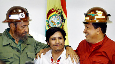Der kubanische Präsident Fidel Castro und sein venezolanischer A...