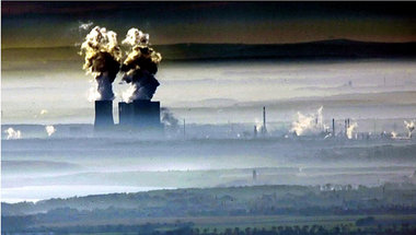 Braunkohlekraftwerk Lippendorf bei Leipzig, Oktober 2005. Der Be...