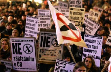 Demonstration von Gegnern der US-Radaranlage Ende Januar in Prag Demonstration von Gegnern der US-Radaranlage Ende Januar in Prag