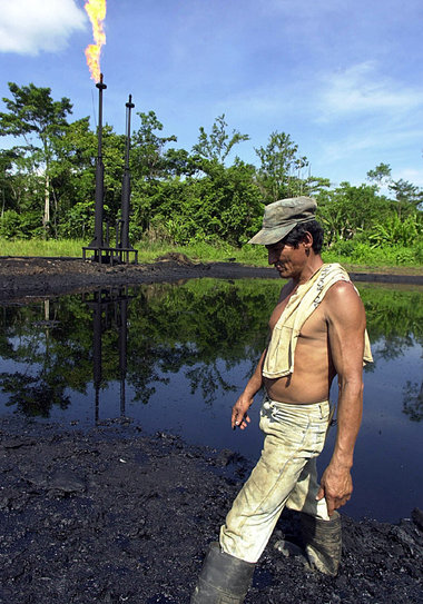 Kein Wasser, Öl: Texaco-Hinterlassenschaft in Guanta/Ecuador