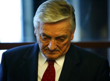 Klaus-Rüdiger Landowsky war 1997 mit Ausfällen gegen Armutsflüch... Klaus-Rüdiger Landowsky war 1997 mit Ausfällen gegen Armutsflüch...