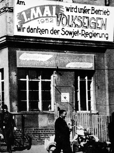 Die Bildung volkseigener Betriebe in der DDR brachte BRD-Ökonome...