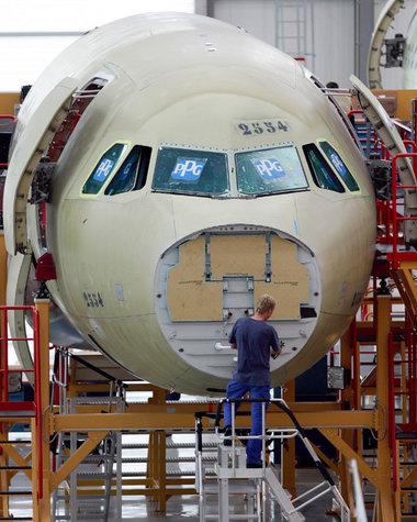 Airbus-Werk Hamburg-Finkenwerder im Juli 2005