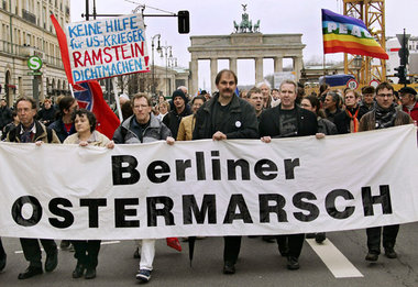 »Atomwaffen abschaffen« – bei uns anfangen« war die Losung des B...