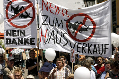 Freiburg im Juli 2006: Kapitalismuskritik stand bei der erfolgre...
