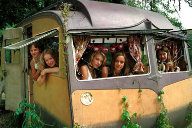 In der Liebe wohnt es sich wie in einem verrosteten Ferienmobil