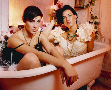 Ausflüge in andere Welten: CocoRosie tummeln sich in künstlichen... Ausflüge in andere Welten: CocoRosie tummeln sich in künstlichen...