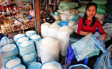 Reishändlerin in Vientiane