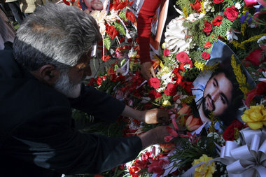 Am Grab des afghanischen Journalisten Ajmal Naqshbandi in Kabul,...