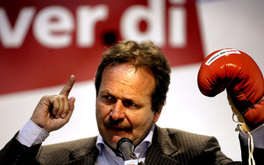 »Schlag den Obermann«? Ver.di-Chef Frank Brsirske packt die Boxh...