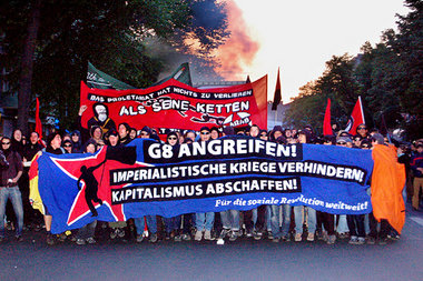 »Revolutionäre 1.-Mai-Demo« in Berlin-Kreuzberg