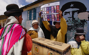 Präsidentenwahl im Dezember 2005 in El Alto: Insbesondere die in...