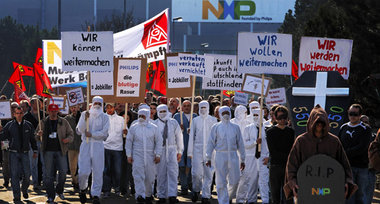 Protest gegen die geplante Schließung des NXP-Werkes in Böblinge...