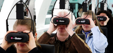 Der Blick in die Zukunft der Deutschen Telekom: Lohndumping, Ste... Der Blick in die Zukunft der Deutschen Telekom: Lohndumping, Ste...