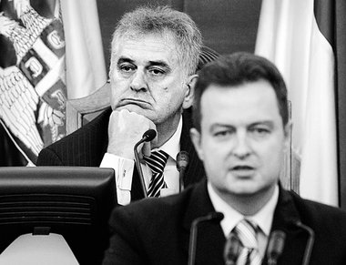 Am Sonnabend begann in Belgrad eine außerordentliche Parlamentss... Am Sonnabend begann in Belgrad eine außerordentliche Parlamentss...