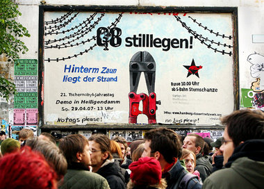 Protest gegen Polizeiwillkür vor der Roten Flora, Hamburg, 9. Ma...
