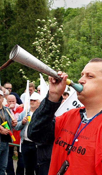 Am Dienstag vor dem Bergwerk: Proteste gegen die Entlassungen