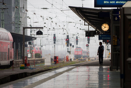Während des Warnstreiks der Lokführer am 6. September: Bahnsteig... Während des Warnstreiks der Lokführer am 6. September: Bahnsteig...