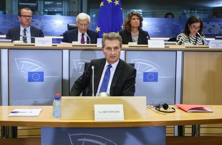 »Recht auf Vergessen« - Günter Oettinger soll EU-Kommissar für d... »Recht auf Vergessen« - Günter Oettinger soll EU-Kommissar für d...