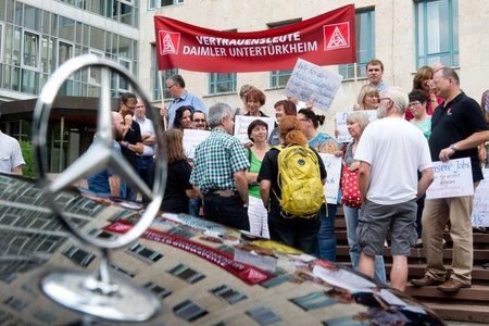Während des Verfahrens protestierten Vertrauensleute der IG Meta... Während des Verfahrens protestierten Vertrauensleute der IG Meta...