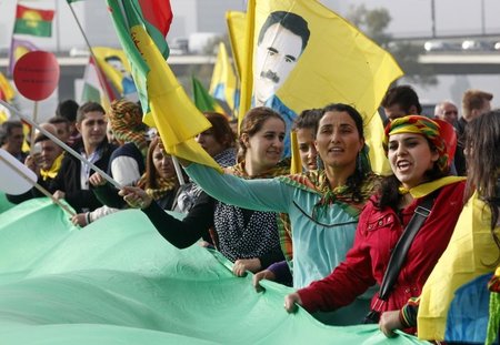 Freiheit für Abdullah Öcalan, Krieg dem IS: Demonstration am 11.... Freiheit für Abdullah Öcalan, Krieg dem IS: Demonstration am 11....