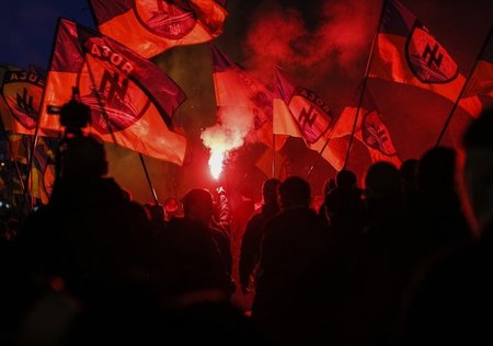 Ukrainische Nationalisten am Dienstag bei einem Fackelmarsch in ...