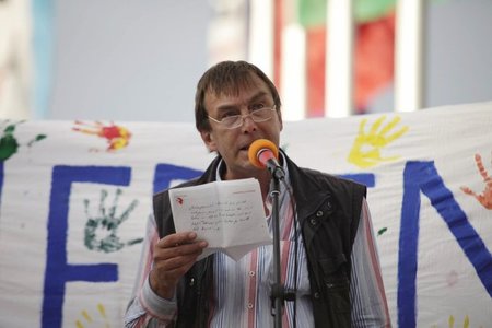 Andreas Grünwald ist Mitglied im Hamburger Forum für Frieden und...