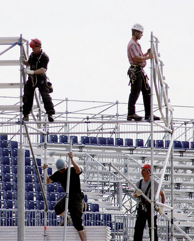 Trotz des Booms am Bau mußte die Gewerkschaft einige Kröten schl...