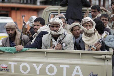 Nichts ist unmöglich: »Houthi«-Rebellen am 9. Oktober auf Patrou... Nichts ist unmöglich: »Houthi«-Rebellen am 9. Oktober auf Patrou...