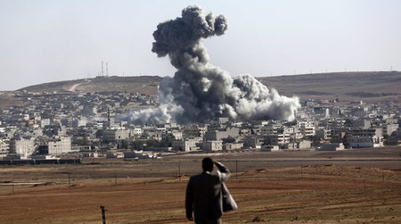 Rauchwolken über der umkämpften Stadt Kobani, offenbar nach eine