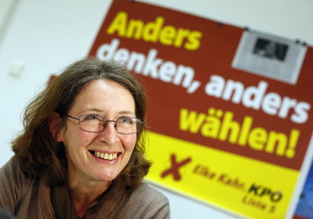 Elke Kahr, hier im Wahlkampf 2012