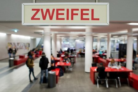 ... sind völlig angebracht: Die Leibniz-Universität in Hannover ... ... sind völlig angebracht: Die Leibniz-Universität in Hannover ...