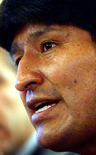 Evo Morales wirft Verfassungsrichtern Parteilichkeit vor Evo Morales wirft Verfassungsrichtern Parteilichkeit vor