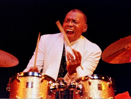 Es riecht und schmeckt nach funky Virtuosität: Elvin Jones (1927...