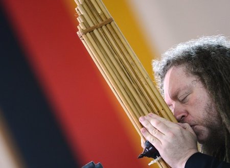 Jaron Lanier (r.) fügte einer Rede zur Verleihung des Friedenspr...