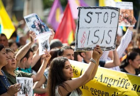 Auf Demonstrationen gegen den IS-Terror (wie hier am 9. August i...