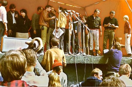 Tumult auf der Bühne während des Burg-Waldeck-Festivals 1968